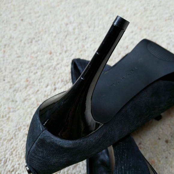 Tahari Sophia Black Classic Pumps Heels size 7.5 - Picture 8 of 8
